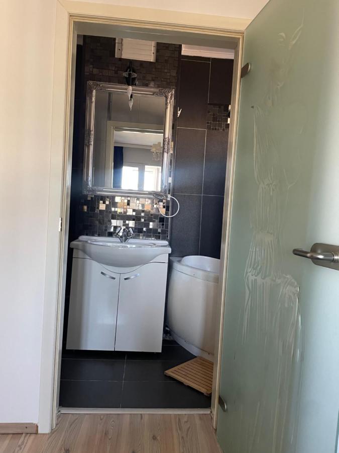Apartament Cu 3 Dormitoare Jolie.M Διαμέρισμα Galaţi Εξωτερικό φωτογραφία