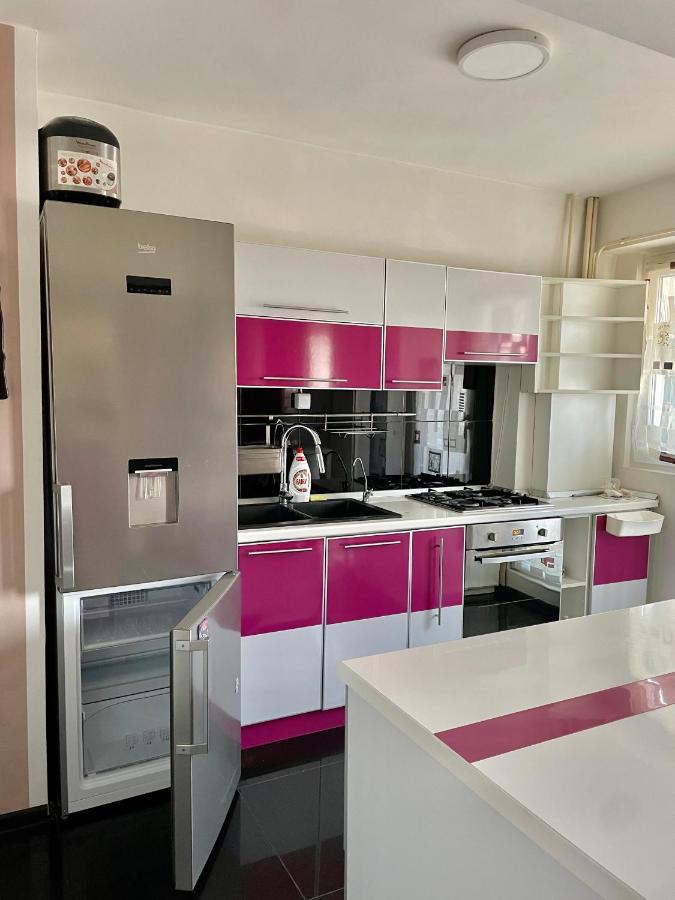 Apartament Cu 3 Dormitoare Jolie.M Διαμέρισμα Galaţi Εξωτερικό φωτογραφία