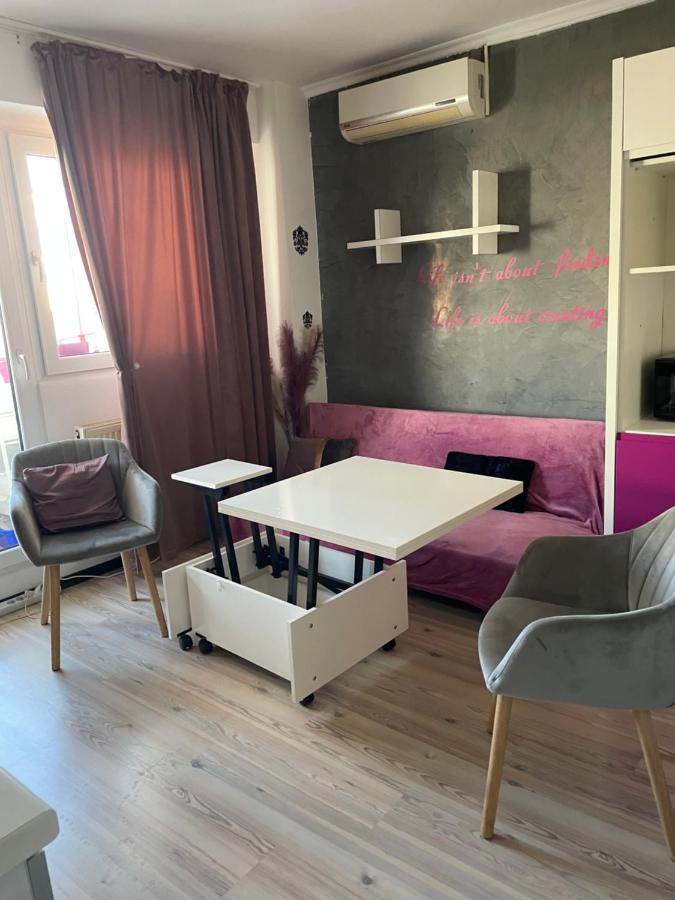 Apartament Cu 3 Dormitoare Jolie.M Διαμέρισμα Galaţi Εξωτερικό φωτογραφία