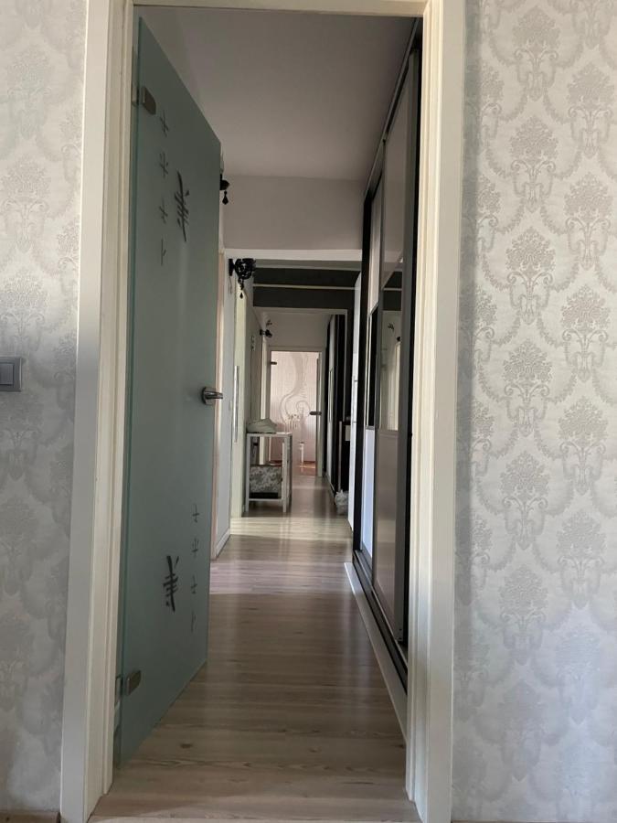Apartament Cu 3 Dormitoare Jolie.M Διαμέρισμα Galaţi Εξωτερικό φωτογραφία